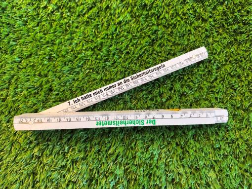  Der Sicherheitsmeter wird an alle Lernenden im ersten üK gratis abgegeben.